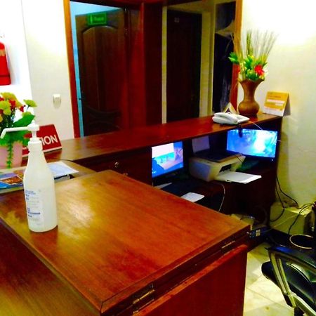 Silver Resident Hotel Near Convention Center Kigali Buitenkant foto