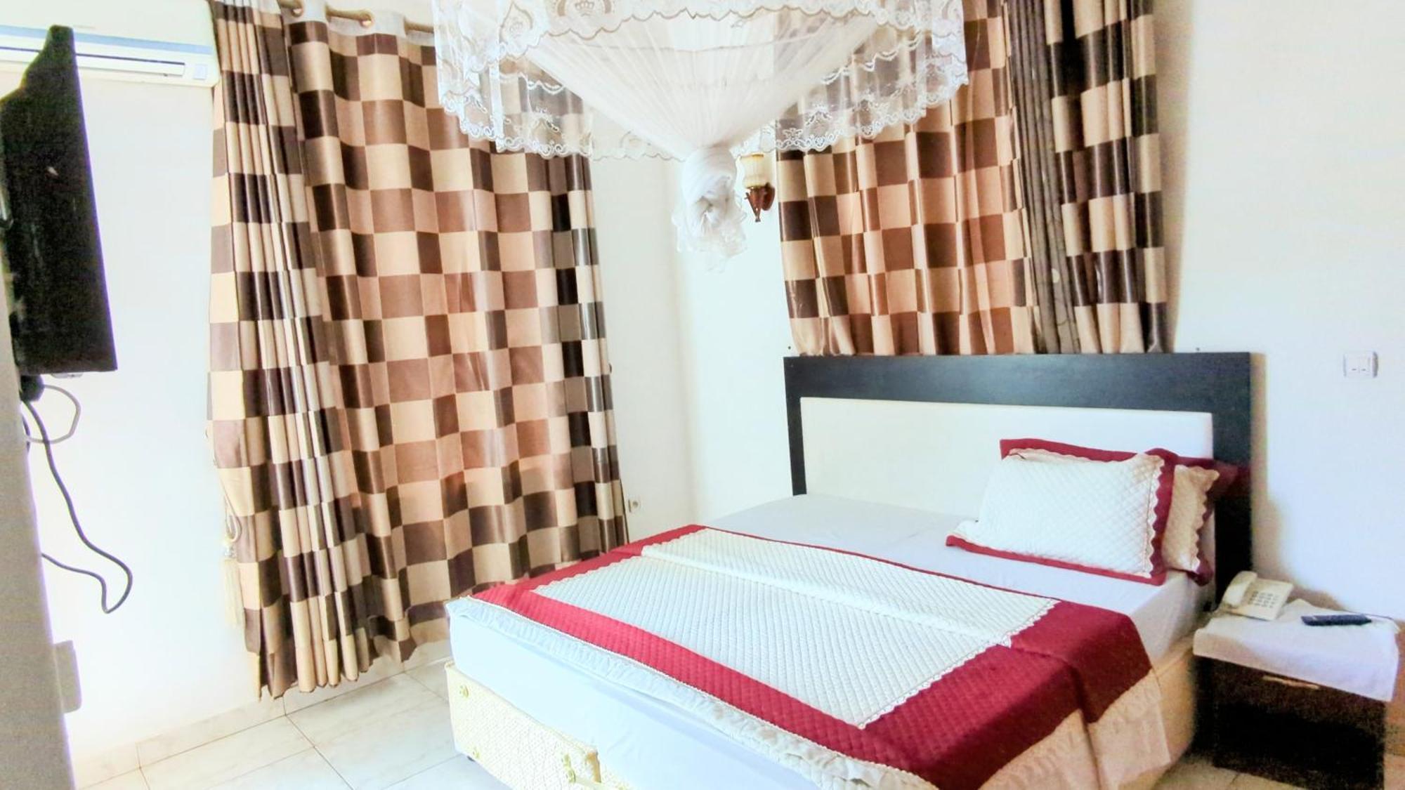 Silver Resident Hotel Near Convention Center Kigali Buitenkant foto